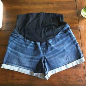 Isabel Maternity Shorts